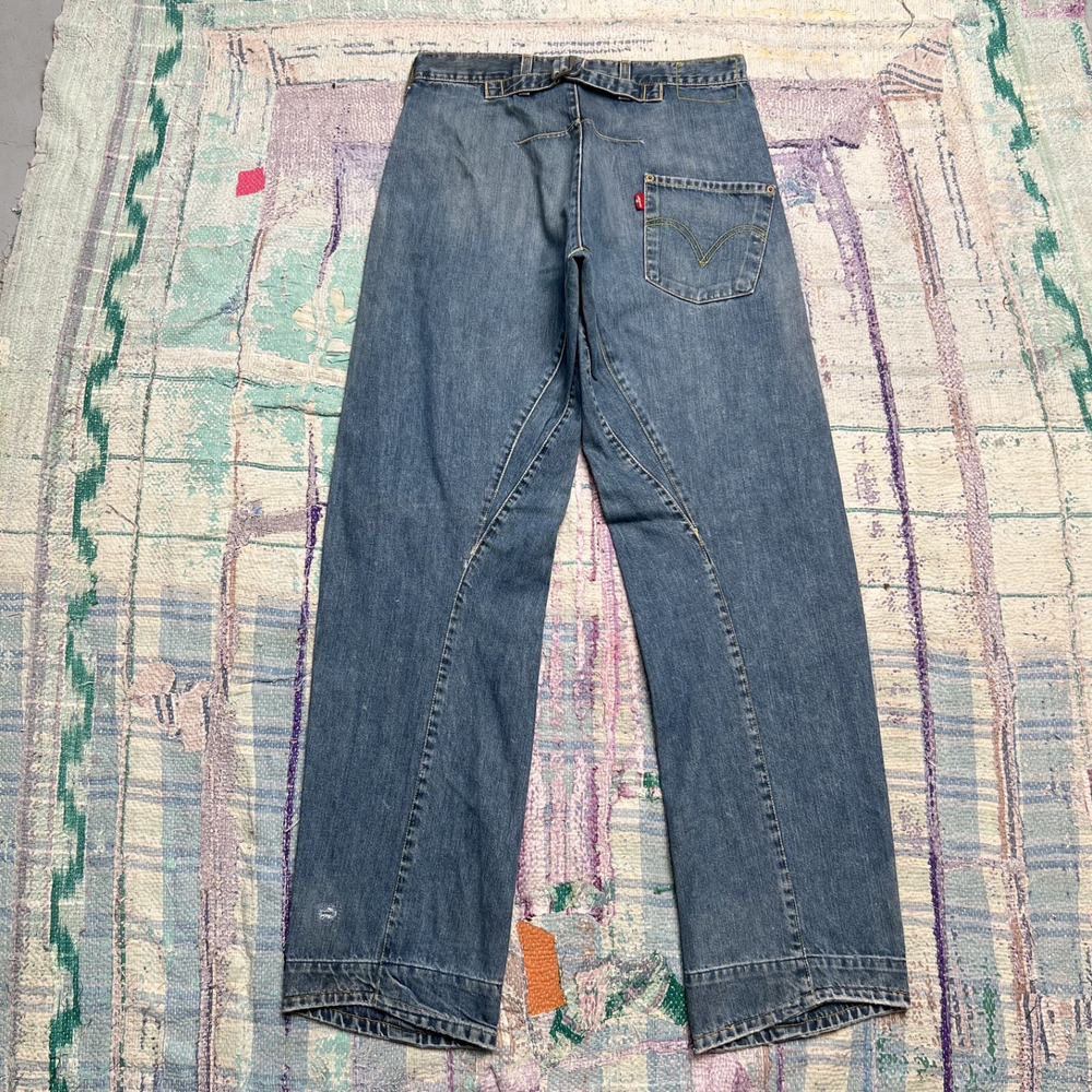 Vintage Levis Engineered Jeans Twisted Buckle Back One Pocket Fits 30x33 READ
